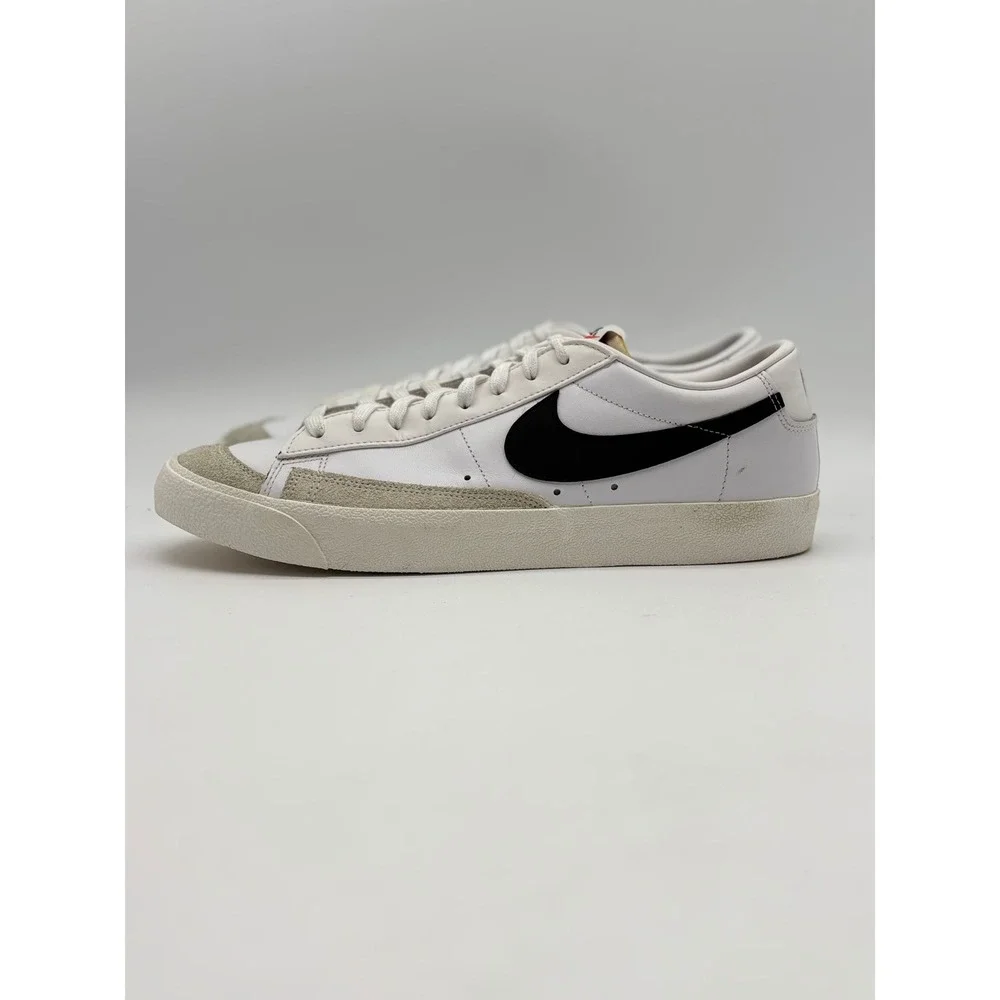 Nike blazer low